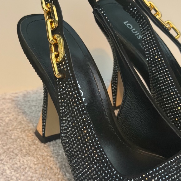 Louis Vuitton Black and Gold Heels - Picture 3 of 10